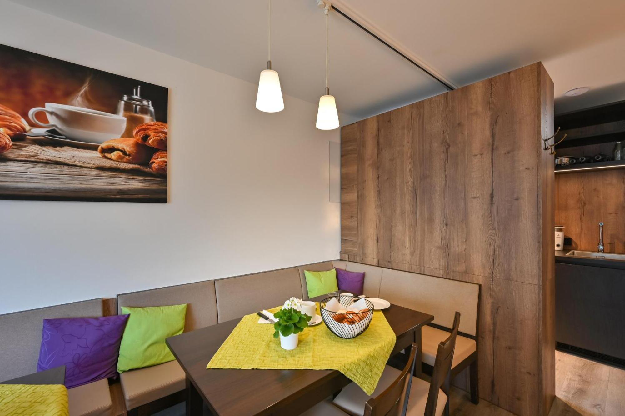 Hotel Gaestehaus Stock Zimmer Trueffeleckle FDH Dış mekan fotoğraf